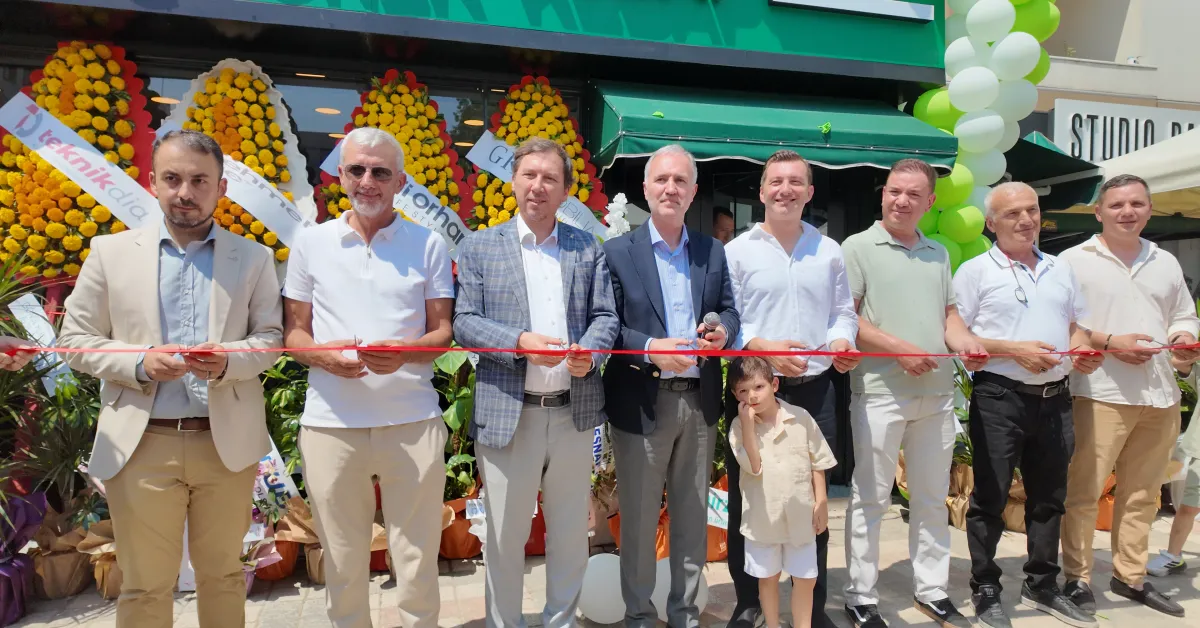 İnegöl'ün En Lezzetli Dönercisi 2. Şubesini Hizmete Açtı
