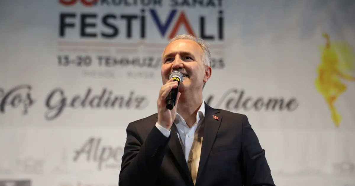 İnegöl’ün Kültür Festivalinde Altın Mobilya Ödülünü Kktc Kazandı (6)