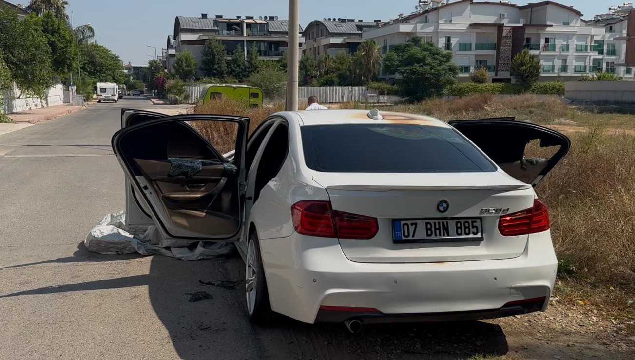 İş Adamının Lüks Otomobiline Saldırı (3)
