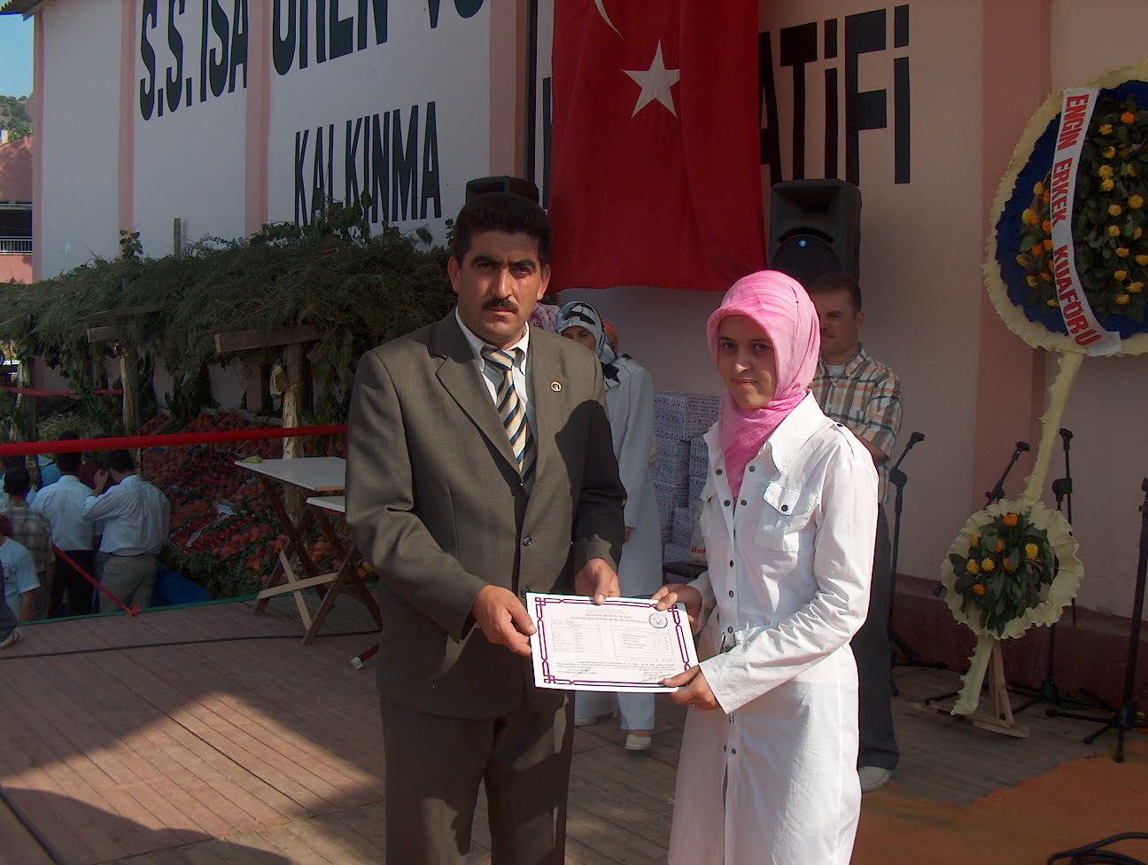 İsaören’de Şeftali Festivali Coşkusu Arsivden Haber Gencgazete (5)