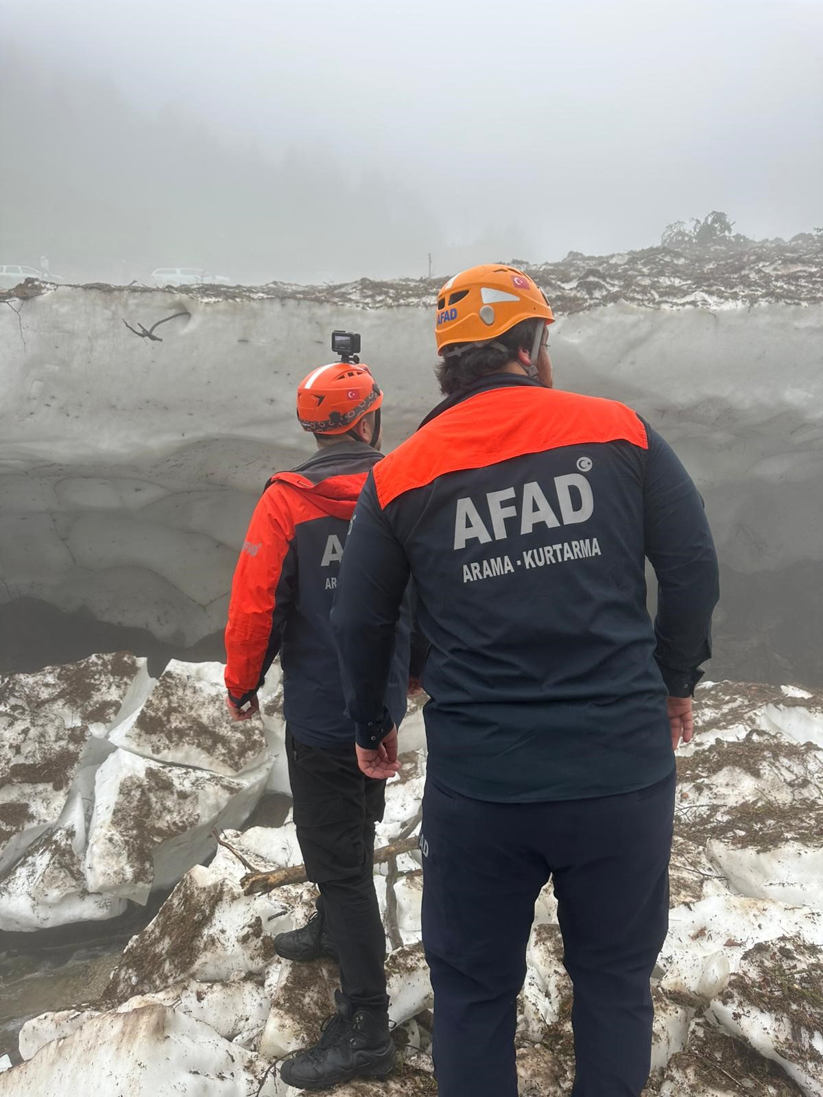 Kar Kütlesi Altında Kalan Kadının Cansız Bedenine Ulaşıldı (4)