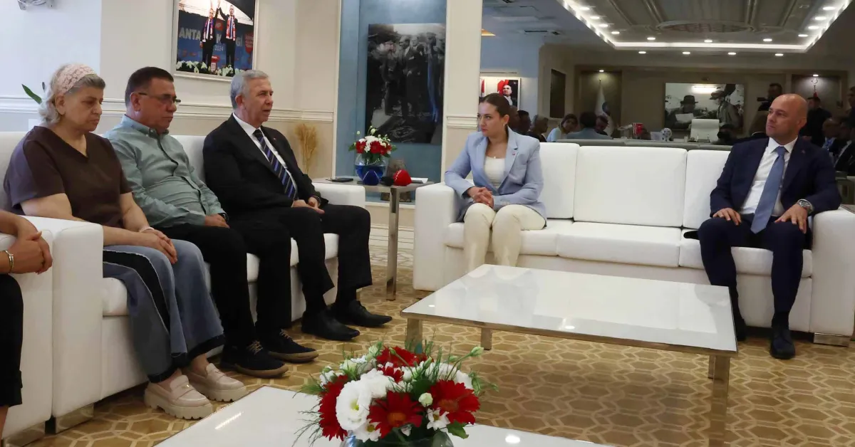 M A N S U R Y A V A S C E Z A E V I N D E K I M U H I T T I N B O C E 818786 242471 Gencgazete