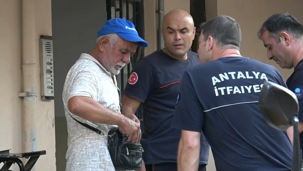 Madde Bağımlısı Genç Evi Yaktı, Anne Ve Baba İsyan Etti (4)