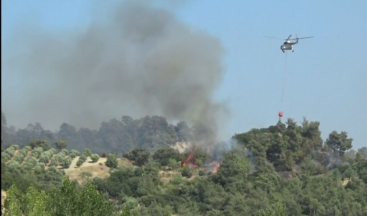 Manisa’daki Alevlere 5 Uçak Ve 7 Helikopterle Müdahale (3)