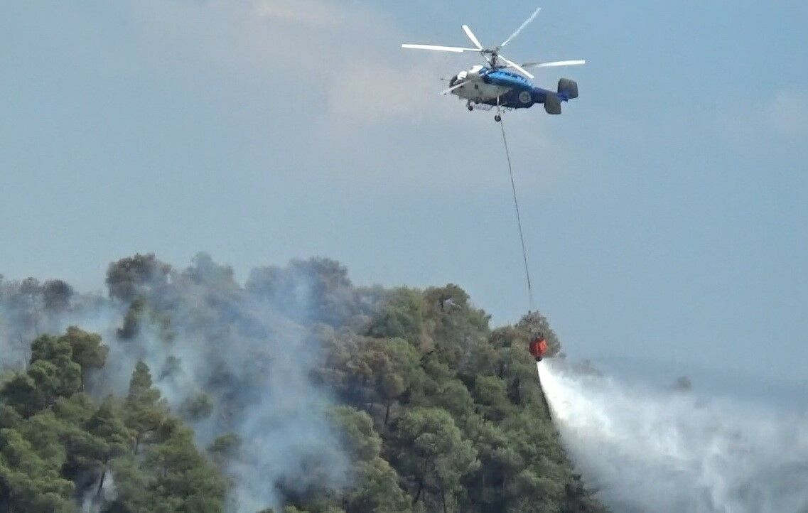 Manisa’daki Alevlere 5 Uçak Ve 7 Helikopterle Müdahale (4)