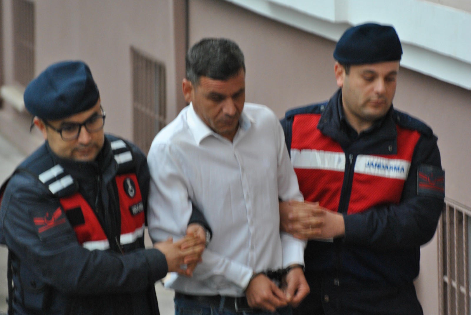 Muğla'da Eşini Sokak Ortasında Vuran Sanığa 24 Yıl Hapis Cezası (3)
