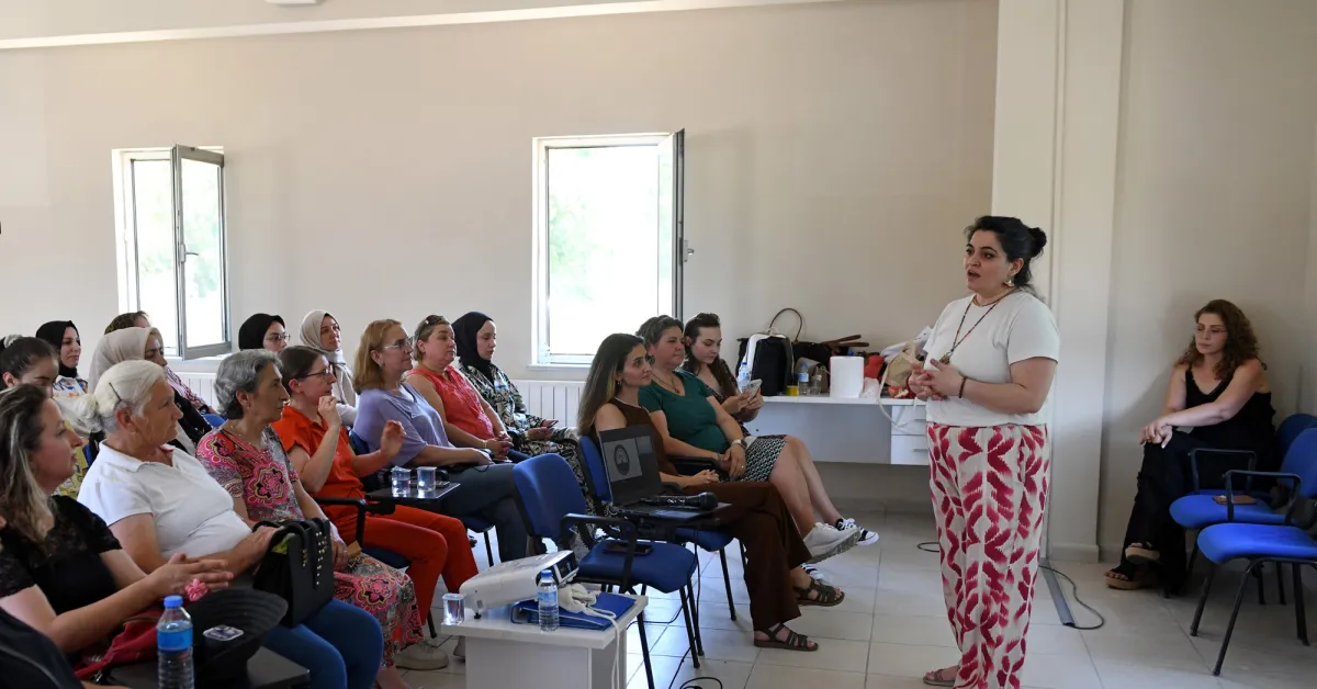 Osmangazi’de Kadınlara Özel Buluşmada Cinsel Sağlık Ve Hijyen Eğitimi Verildi (2)
