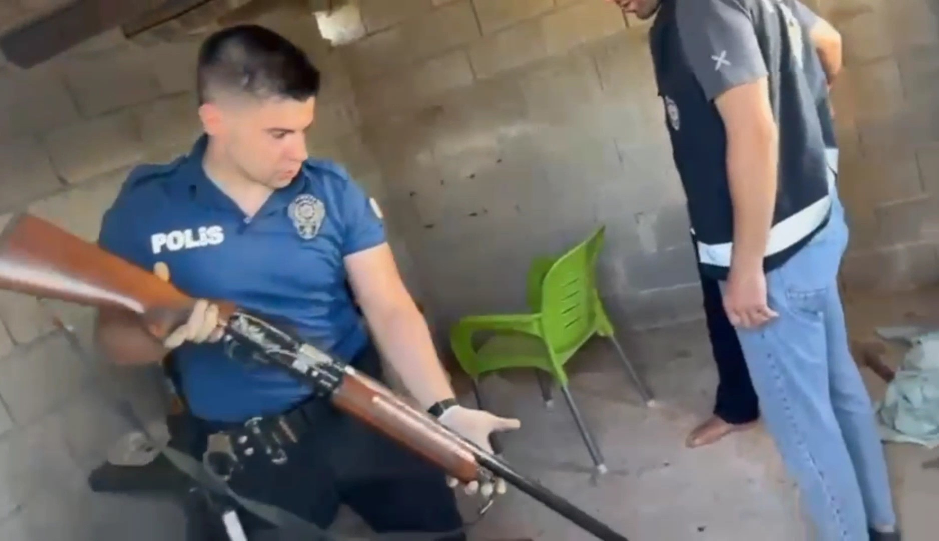 Samsun'da Düzenlenen Büyük Dolandırıcılık Operasyonunda, Kendilerini Banka Müşteri Temsilcisi Gibi Tanıtarak 5 Milyon 300 Bin Tl'lik Vurgun Yapan 25 Şüpheli Yakalandı (2)