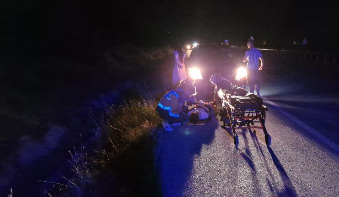 Takla Atan Araç Metrelerce Sürüklendi Ehliyetsiz Sürücü Ölümden Döndü (1)