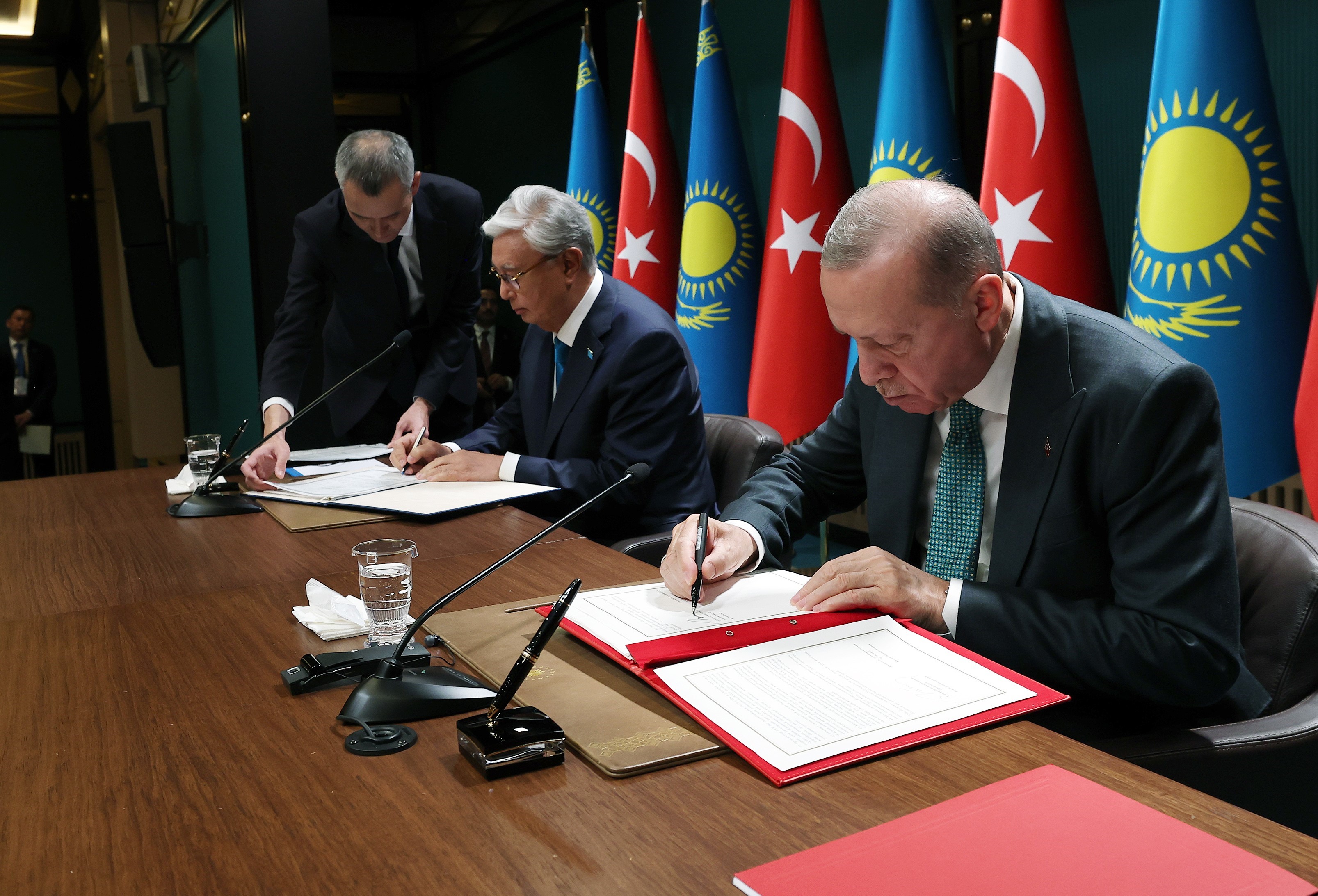 Türkiye Kazakistan Arasında 20 Önemli Anlaşma (3)