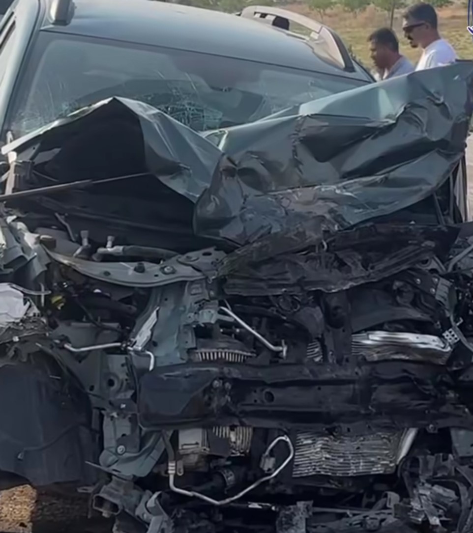 Van Erciş Karayolunda Kaza 11 Kişi Yaralandı (2)