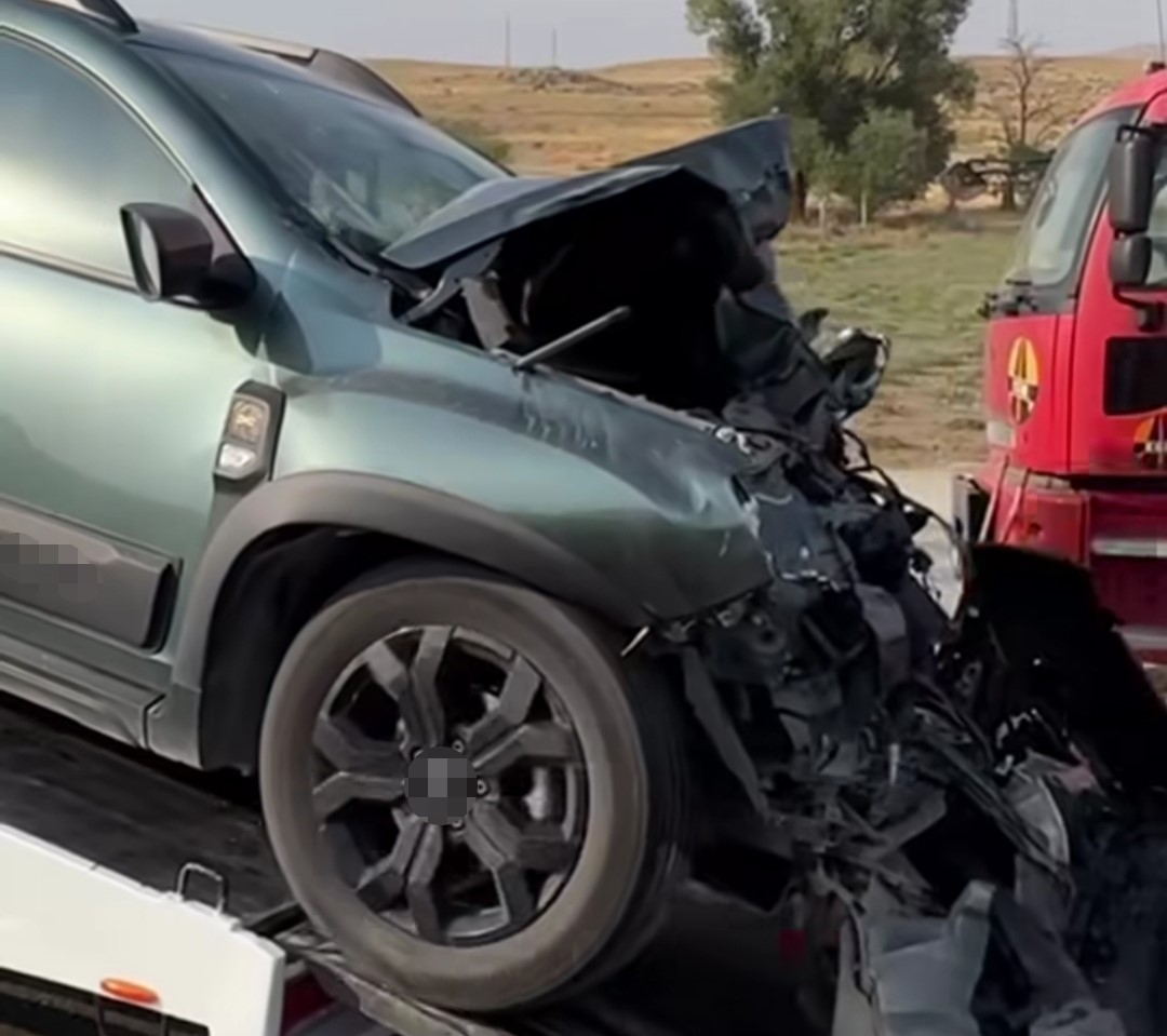 Van Erciş Karayolunda Kaza 11 Kişi Yaralandı (4)