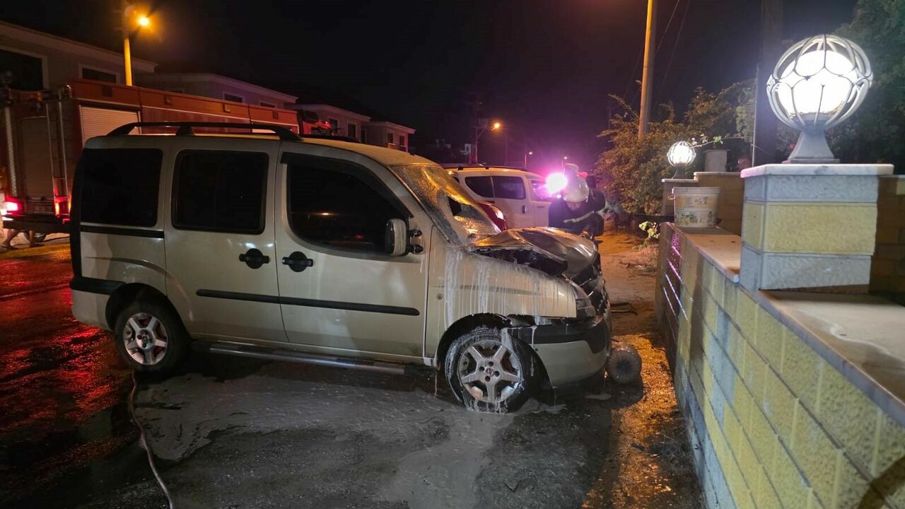 Yürüyüş Yaparken Otomobilin Çarptığı Adam Hayatını Kaybetti (4)