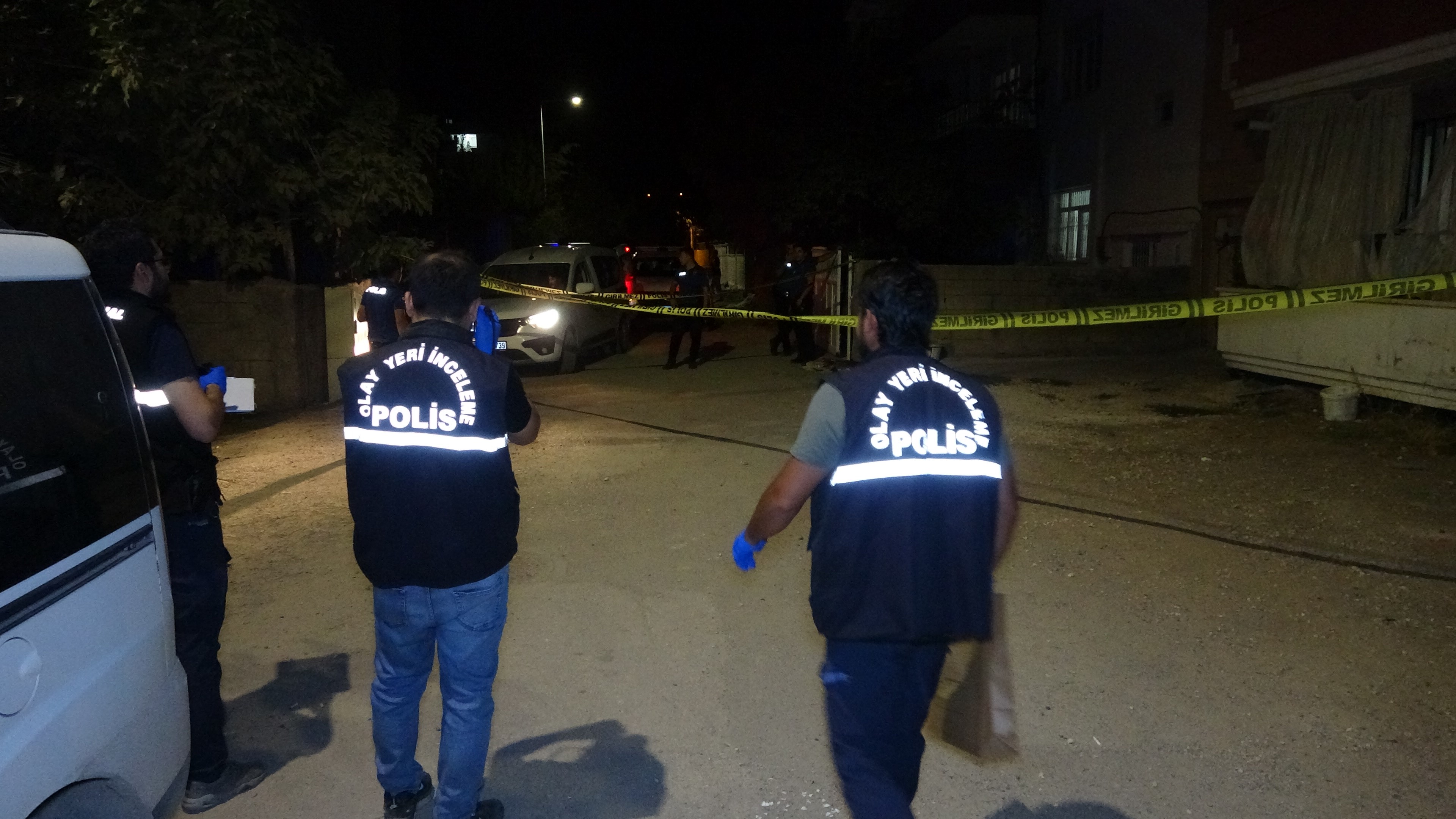 12 Yaşındaki Çocuk Annesini Kurtarmak Için Babasını Bıçakladı (3)