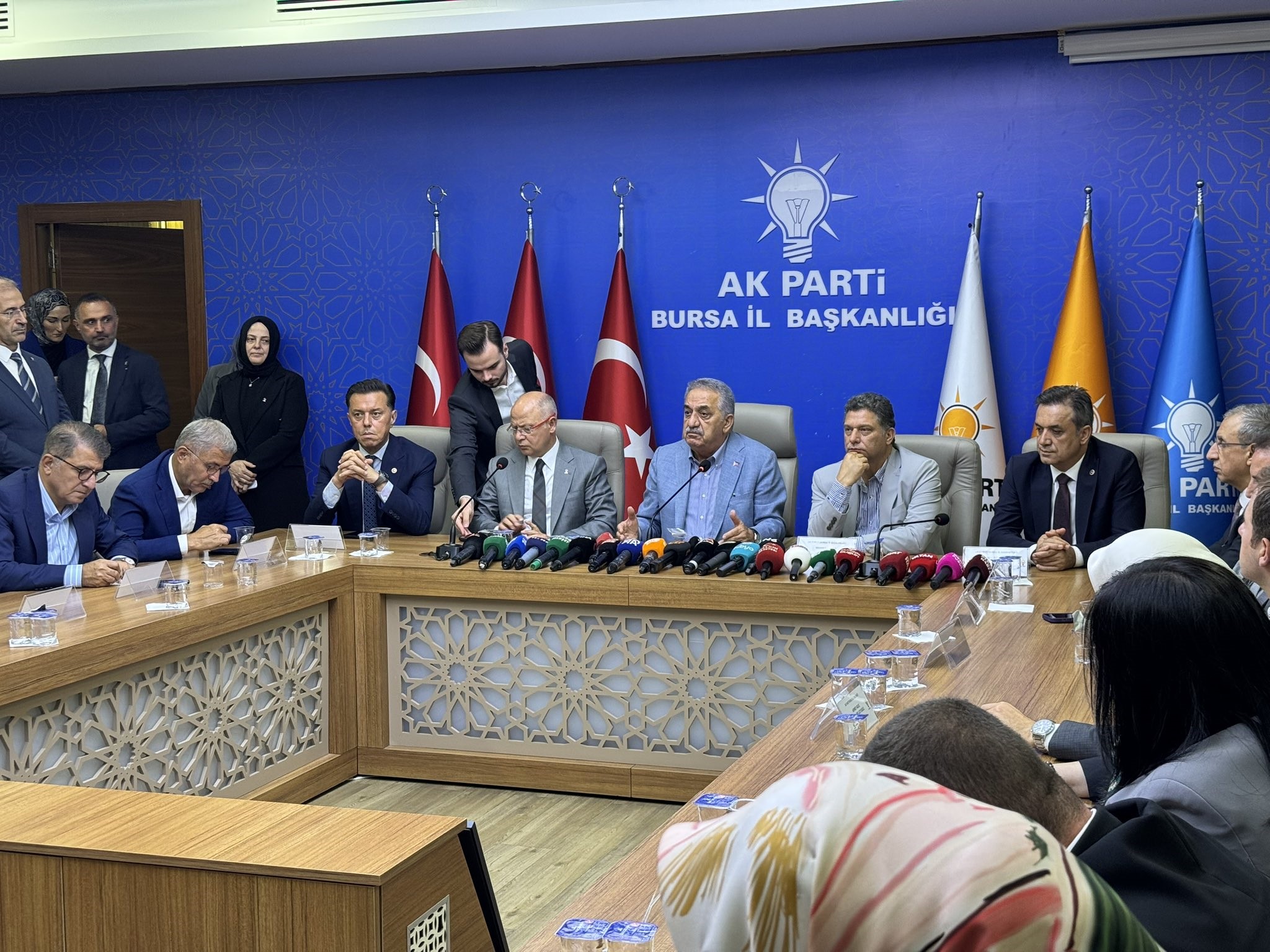 Ak Parti Milletvekili Nebi Hatipoğlu’ndan Bursa’da Teşkilat Ziyareti (2)