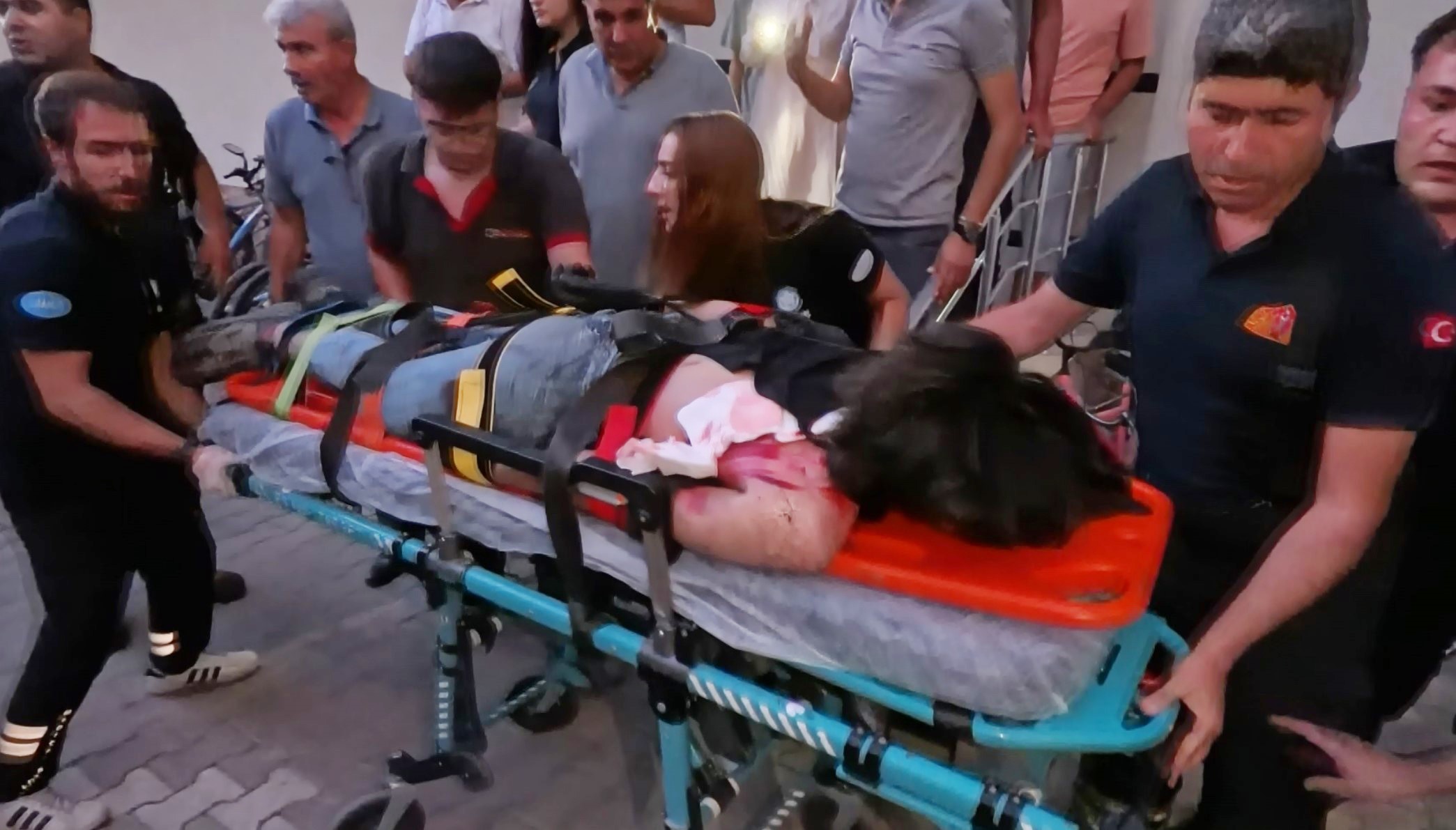 Aksaray’da Asansör Faciası 2 İşçi Ağır Yaralandı (3)