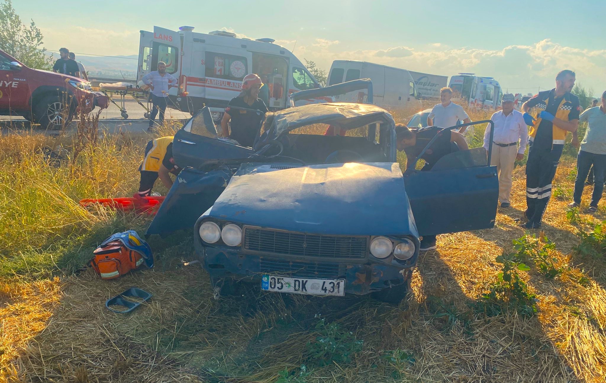 Amasya’da 2 Otomobil Çarpıştı 5 Yaralı (1)