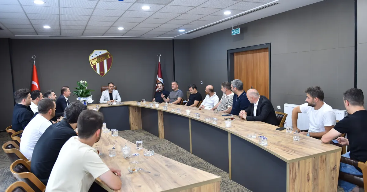 Anahtar Partisi’nden İnegölspor’a Ziyaret (3)