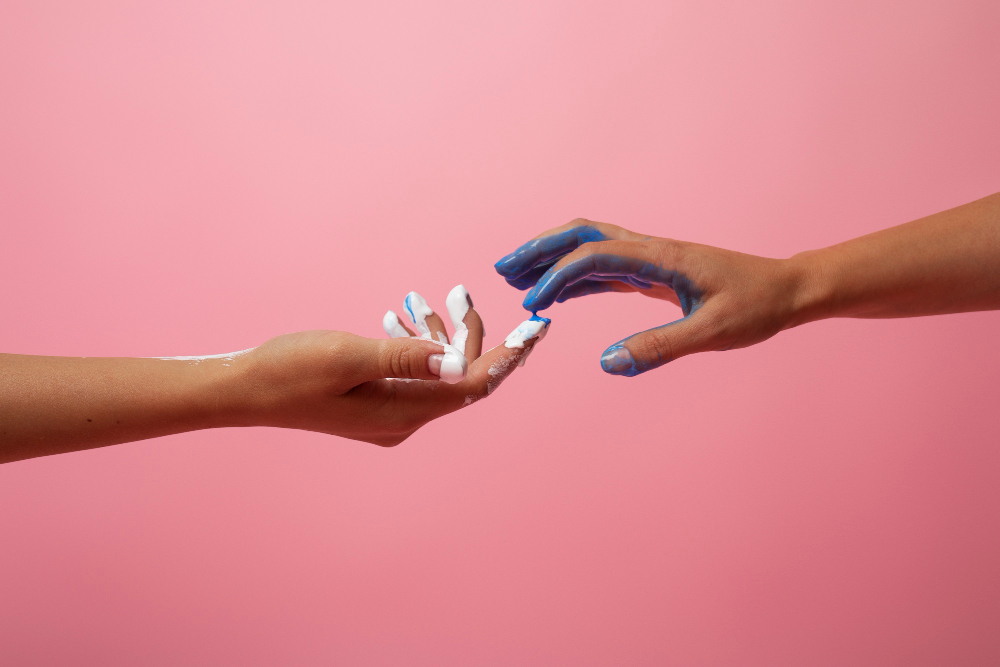 Avuç Içlerimiz Neden Terler Eller Hands Gencgazete (5)