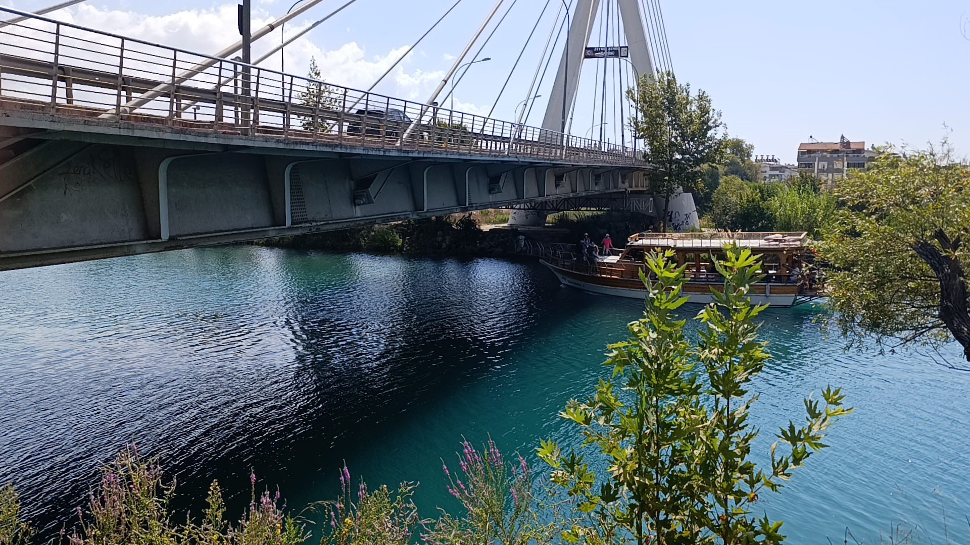 Balık Avlamak Için Geldiği Irmakta Ceset Buldu (3)
