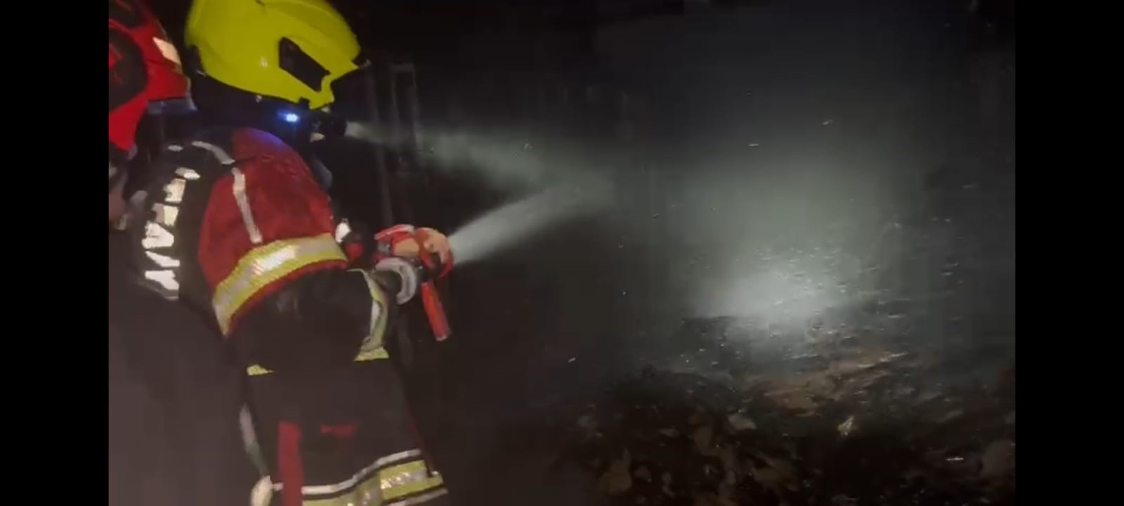 Balıkesir'de Kağıt Fabrikasında Yangın (3)