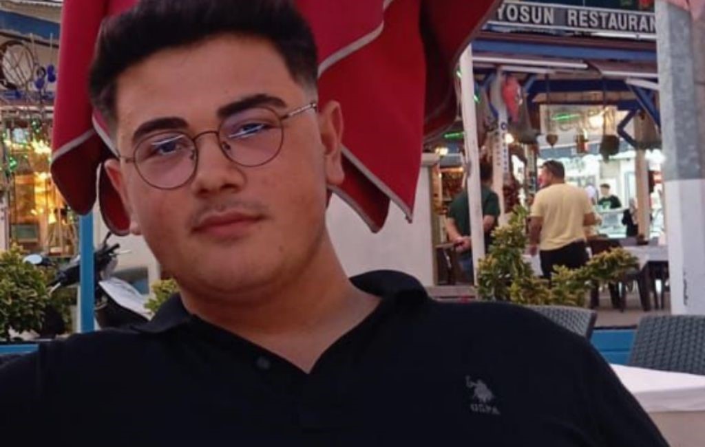 Beykoz'da Akıma Kapılan Genç Hayatını Kaybetti (2)