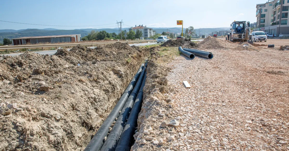 Bursa’da 17 İlçede 64 Noktada Yol Çalışmaları Gece Gündüz Sürüyor