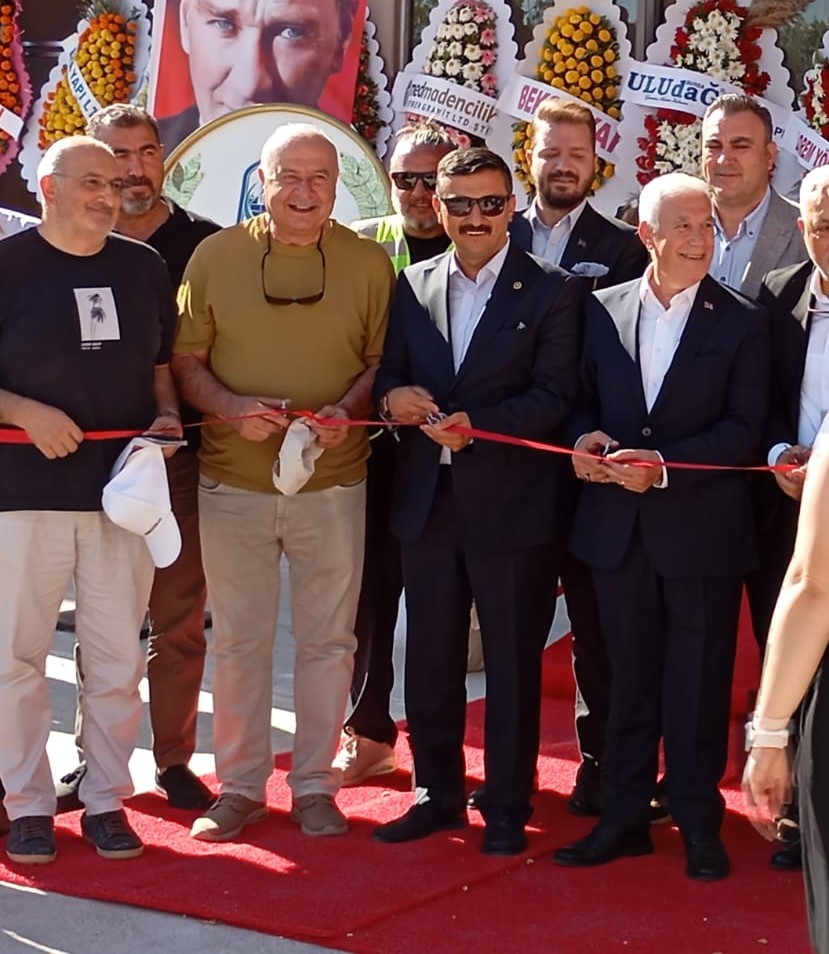 Bursa'da Büyük Dönüşümde İlk Anahtarlar Teslim Edildi (1)