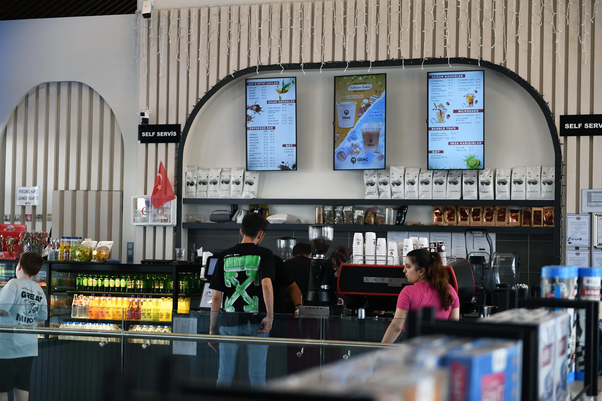 Bursa’da Gençlerin Yeni Adresi Genç Kafe 1 Yılda 320 Bin Ziyaretçiyi Ağırladı (1)