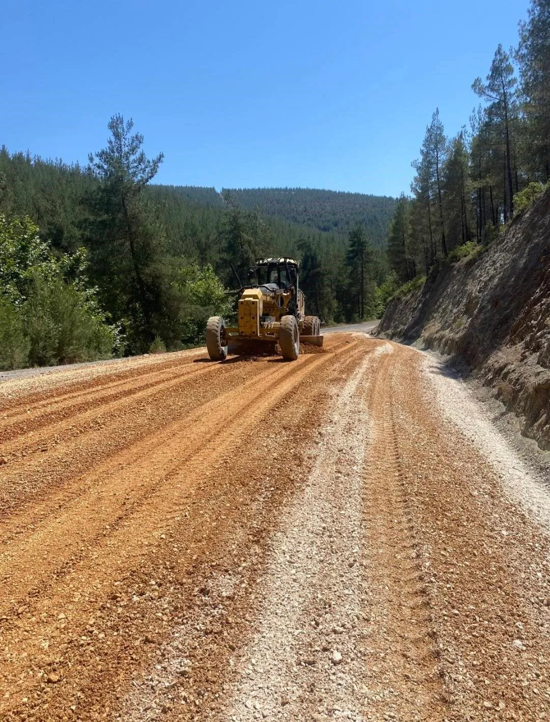 Bursa’nın Dağ İlçelerinde Yollar Yenileniyor (2)