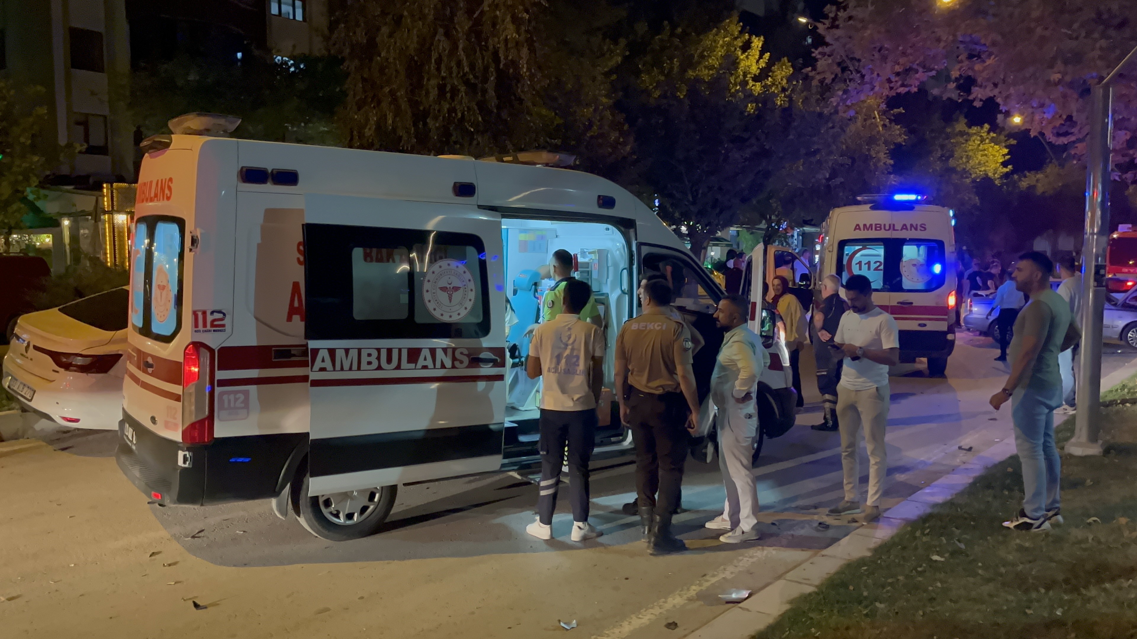 Elazığ’da Zincirleme Trafik Kazası 2’Si Çocuk 4 Yaralı (3)