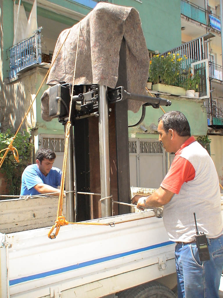 Emektar Doktor 60 Yıllık Radyoskopi Cihazı Arşivden Haber Gencgazete (2)