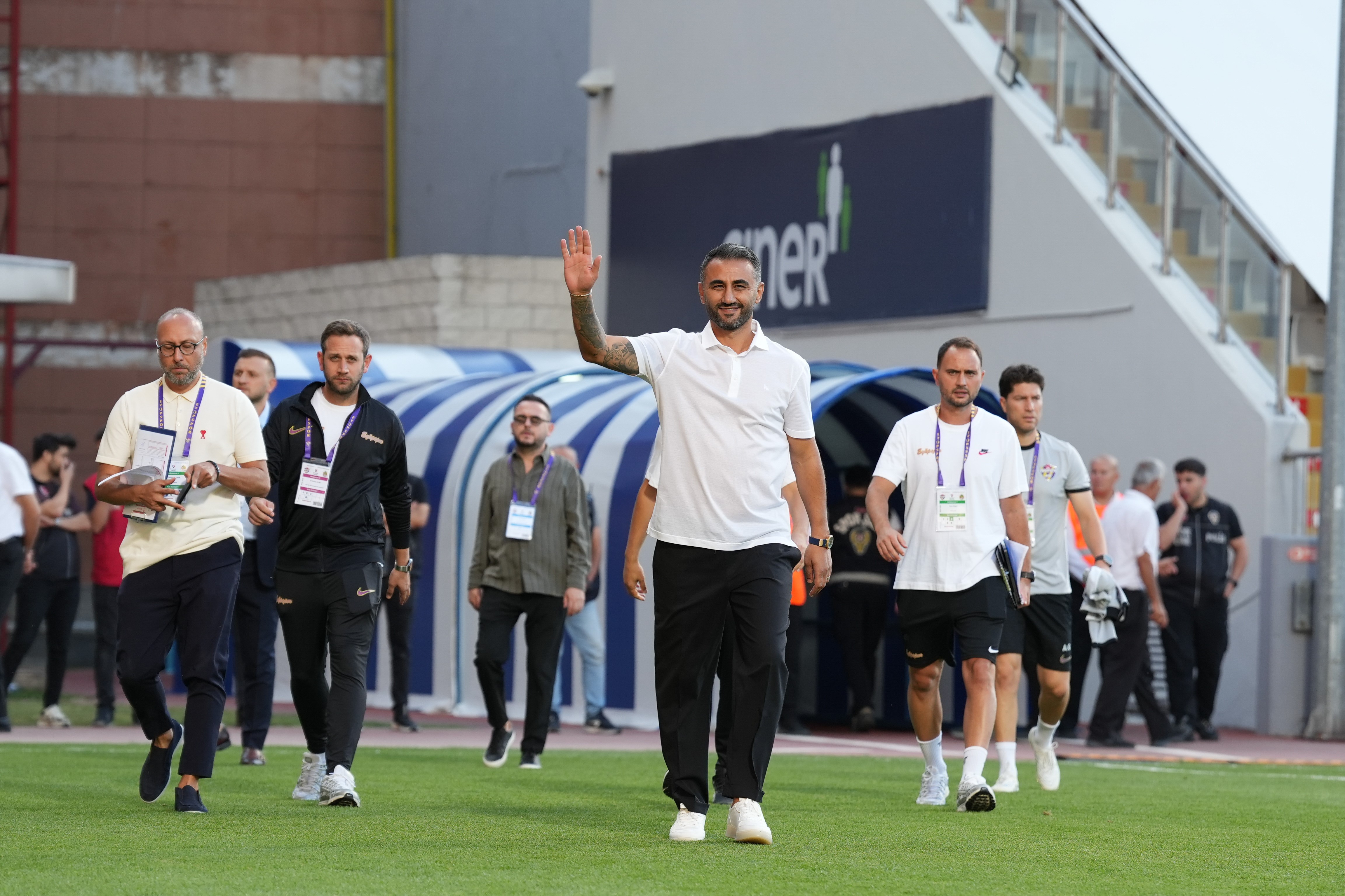 Eyüpspor, Corendon Alanyaspor’u Mağlup Ederek 3 Puanı Aldı (2)