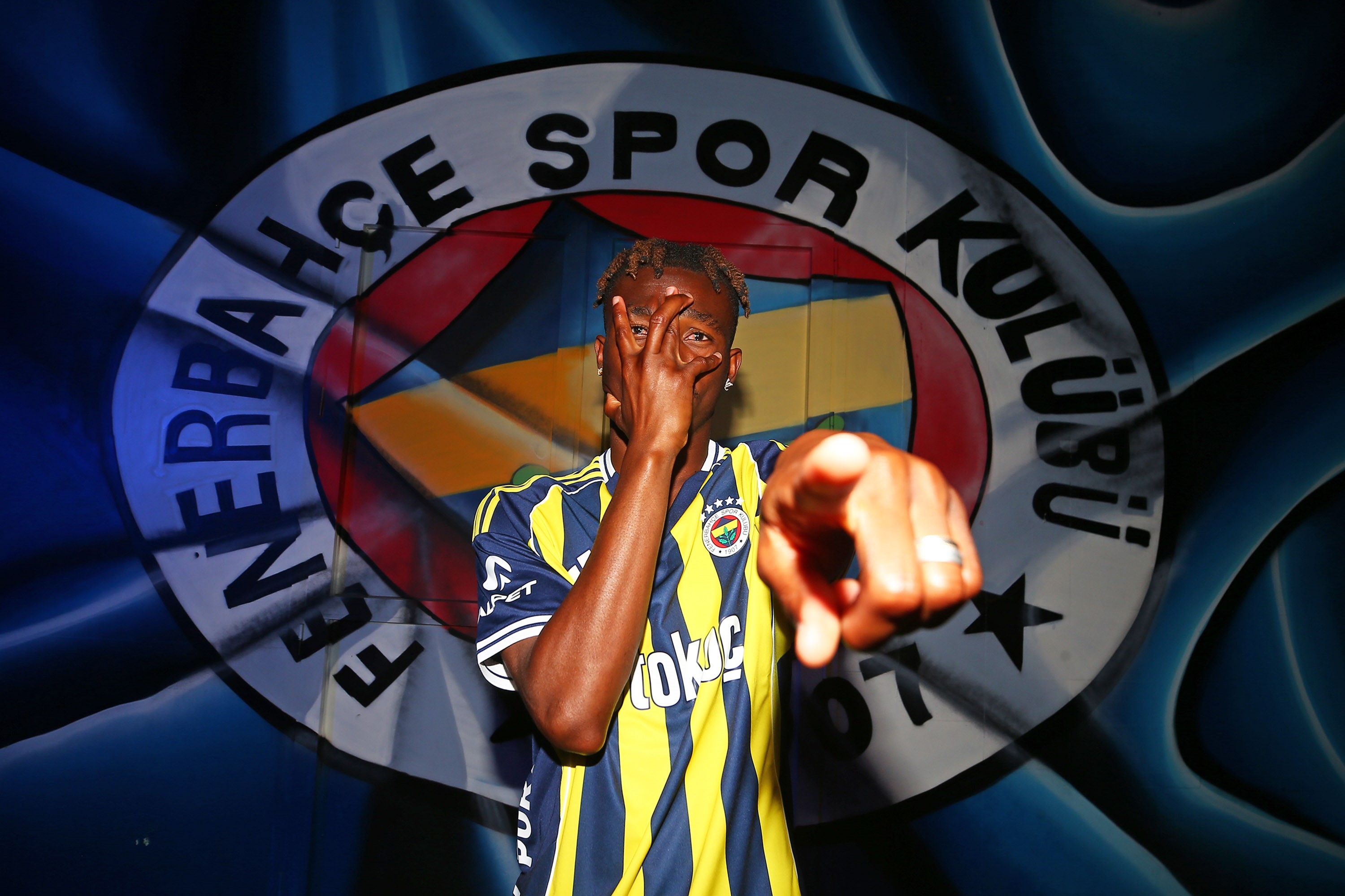 Fenerbahçe, Dorgeles Nene Ile Sözleşme Imzaladı (4)