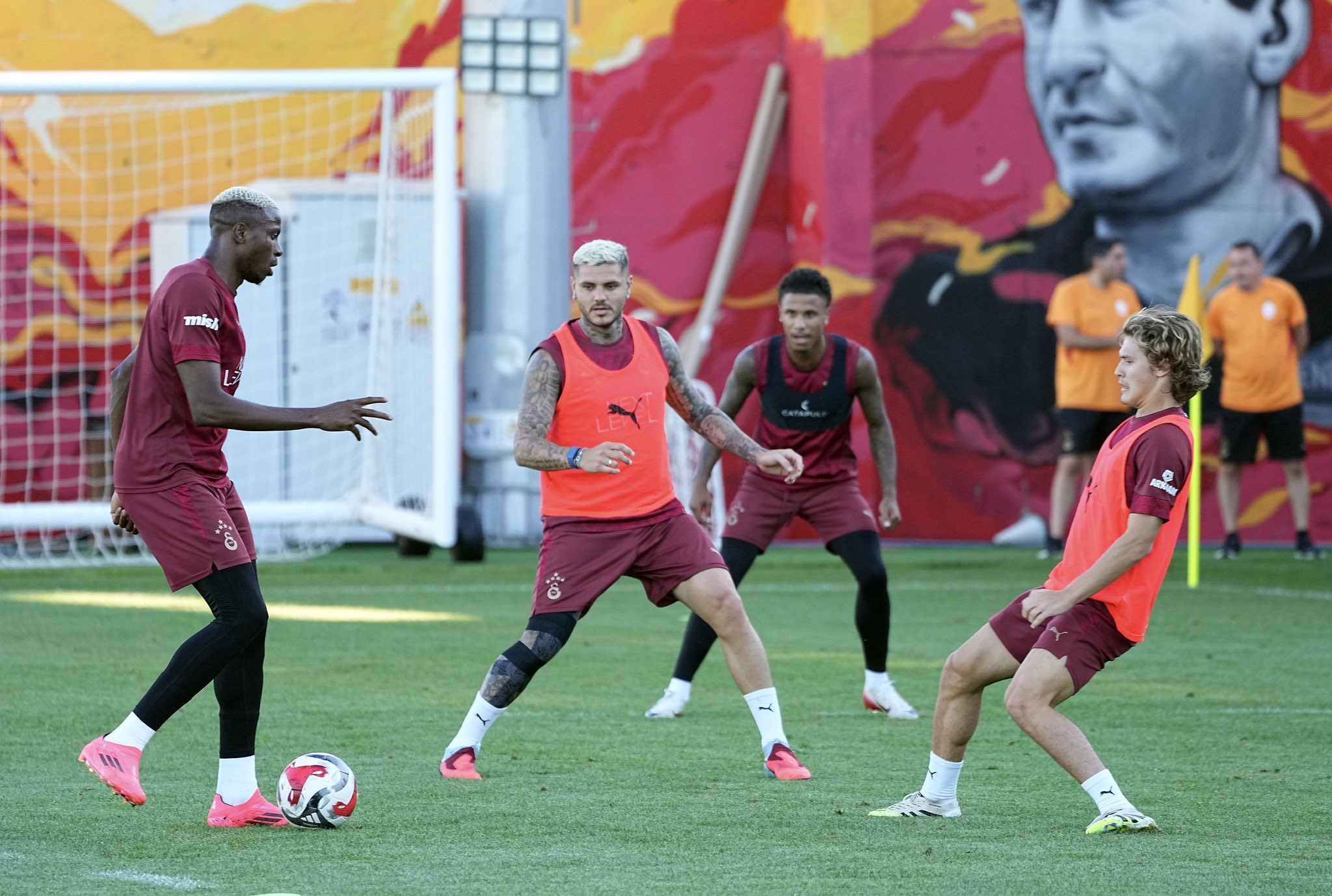 Galatasaray, Kayserispor Maçı Hazırlıklarını Sürdürdü (1)