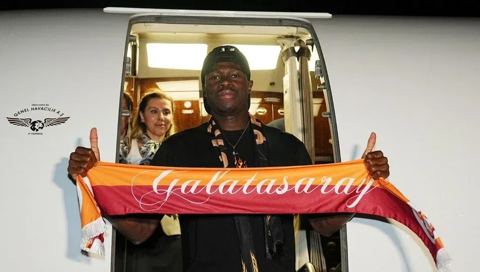 Galatasaray, Wilfried Singo Ile Sözleşme Imzaladı (2)