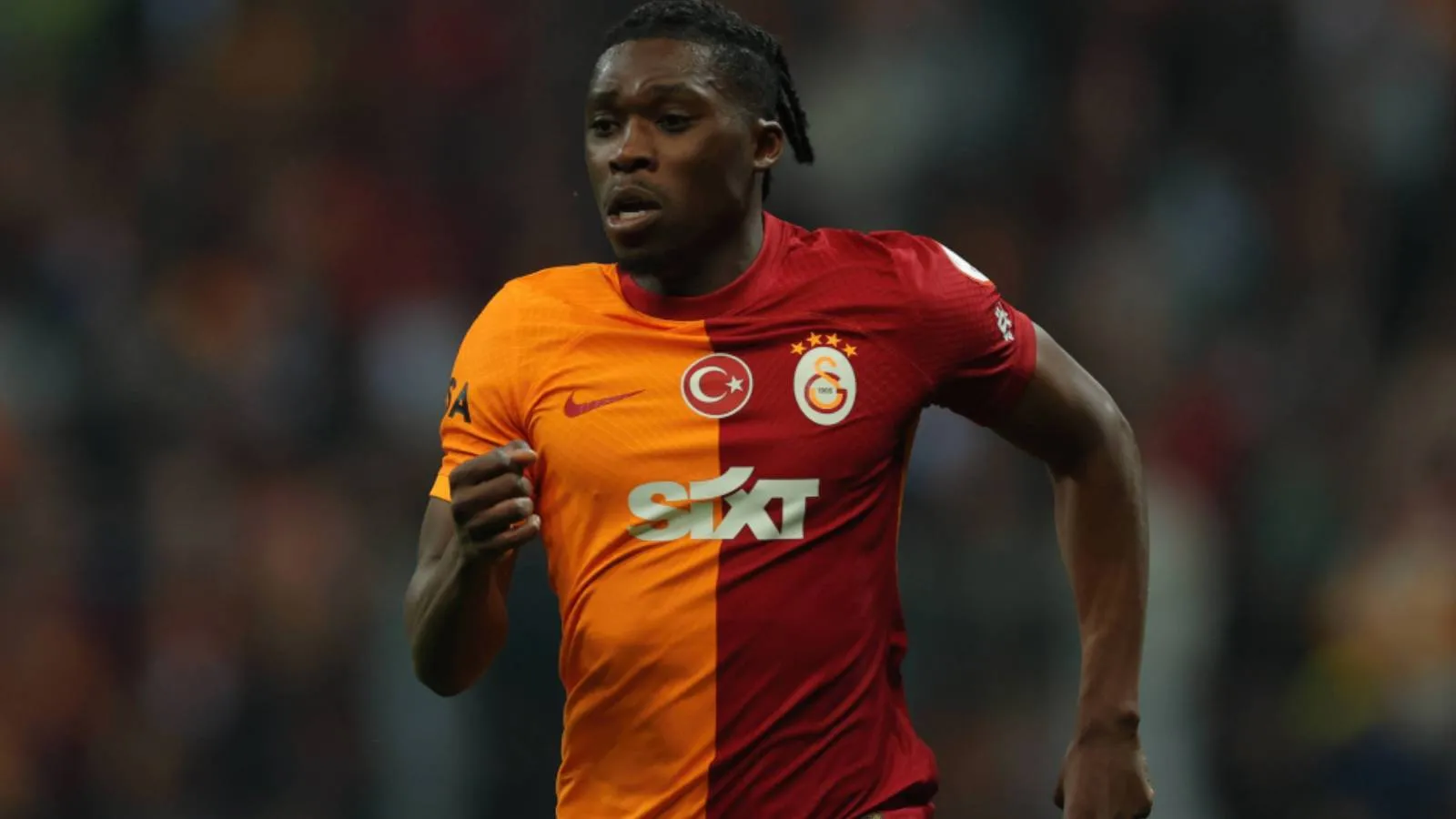 Galatasaray’da Ayrılık Haftası 3 Isimle Yollar Ayrılıyor! (3)