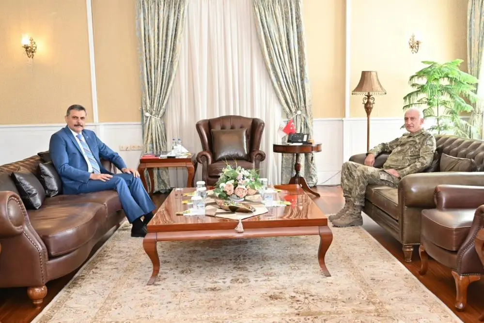 Genç Gazete Akyıldız Paşa Göreve Başladı, İlk Ziyaretini Vali Çiftçi’ye Yaptı 1