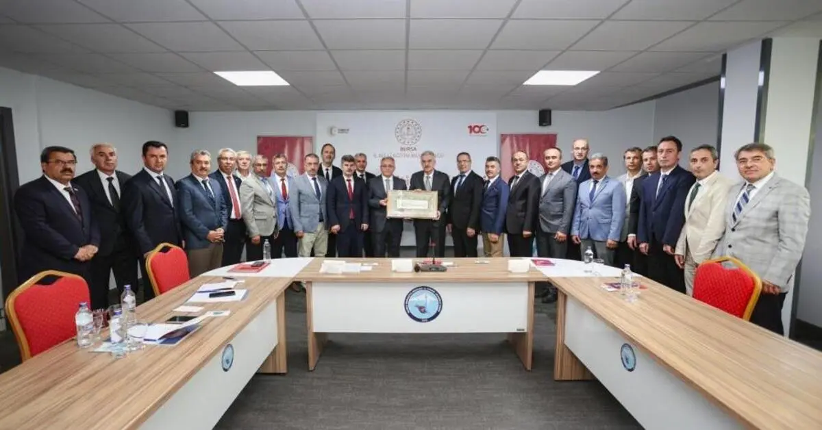 Genç Gazete Bursa'da 2025 2026 Eğitim Yılı Başlıyor 657 Bin Öğrenci Okula Dönüyor 3