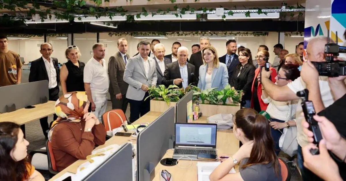 Genç Gazete Bursa’da Gençliğe Yatırım Devam Ediyor Gemlik Gençlik Merkezi Açıldı 2