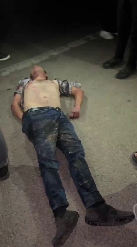 Genç Gazete Bursa'da Seyir Halindeki Kamyonetin Kasasından Düştü 1