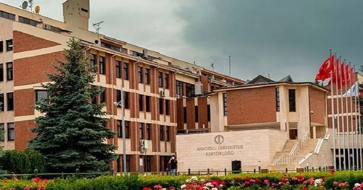 Genç Gazete Eskişehir'de Üniversite Öğrencileri İçin Kalınabilecek Yurtların Listesi Ve Semtlere Göre Yurt Fiyatları Ne Kadar 2