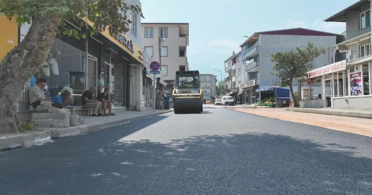 Genç Gazete Gürsu’da 1500 Ton Asfaltla O Cadde Yeniden Hayat Buldu 2