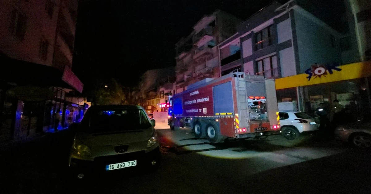 Genç Gazete İnegöl’de Harabe Binada Yangın İkinci Kez Çıktı 2