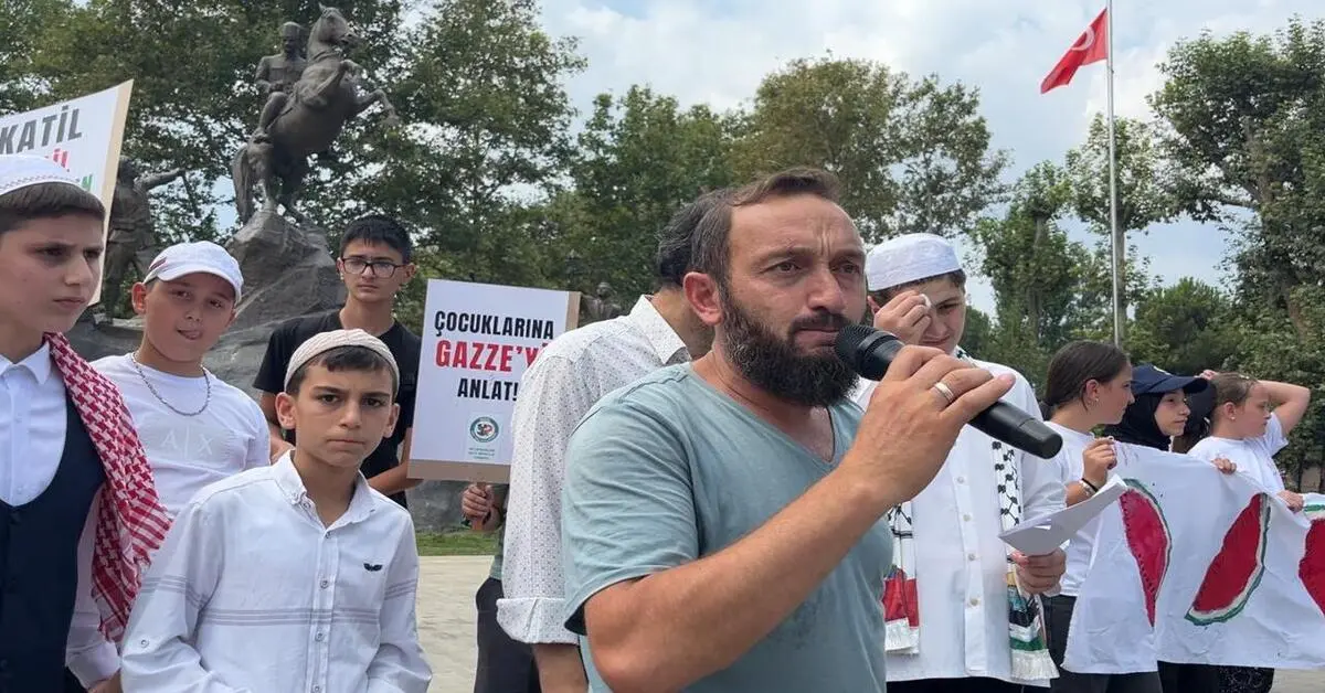 Genç Gazete İnegöl'de Minik Yürekler Gazze İçin Tek Yürek 9