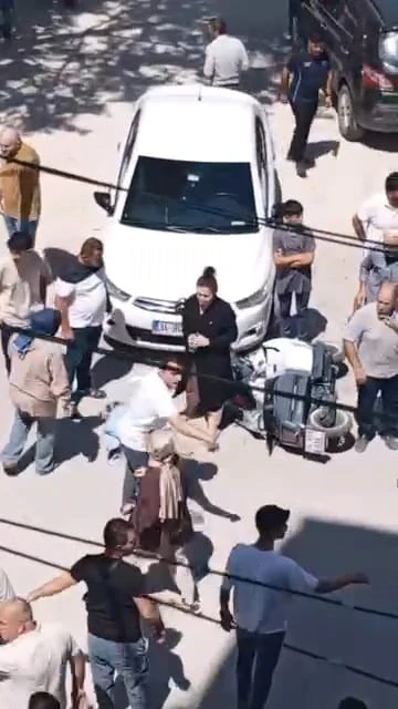 Genç Gazete İnegöl’de Ters Yönden Gelen Otomobil Motosikletle Çarpıştı 2 Yaralı 3