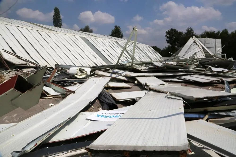 Genç Gazete Nilüfer Belediyesi, Kaçak Yapılara Yönelik 2 Bin Metrekarelik Yıkım Gerçekleştirdi 1