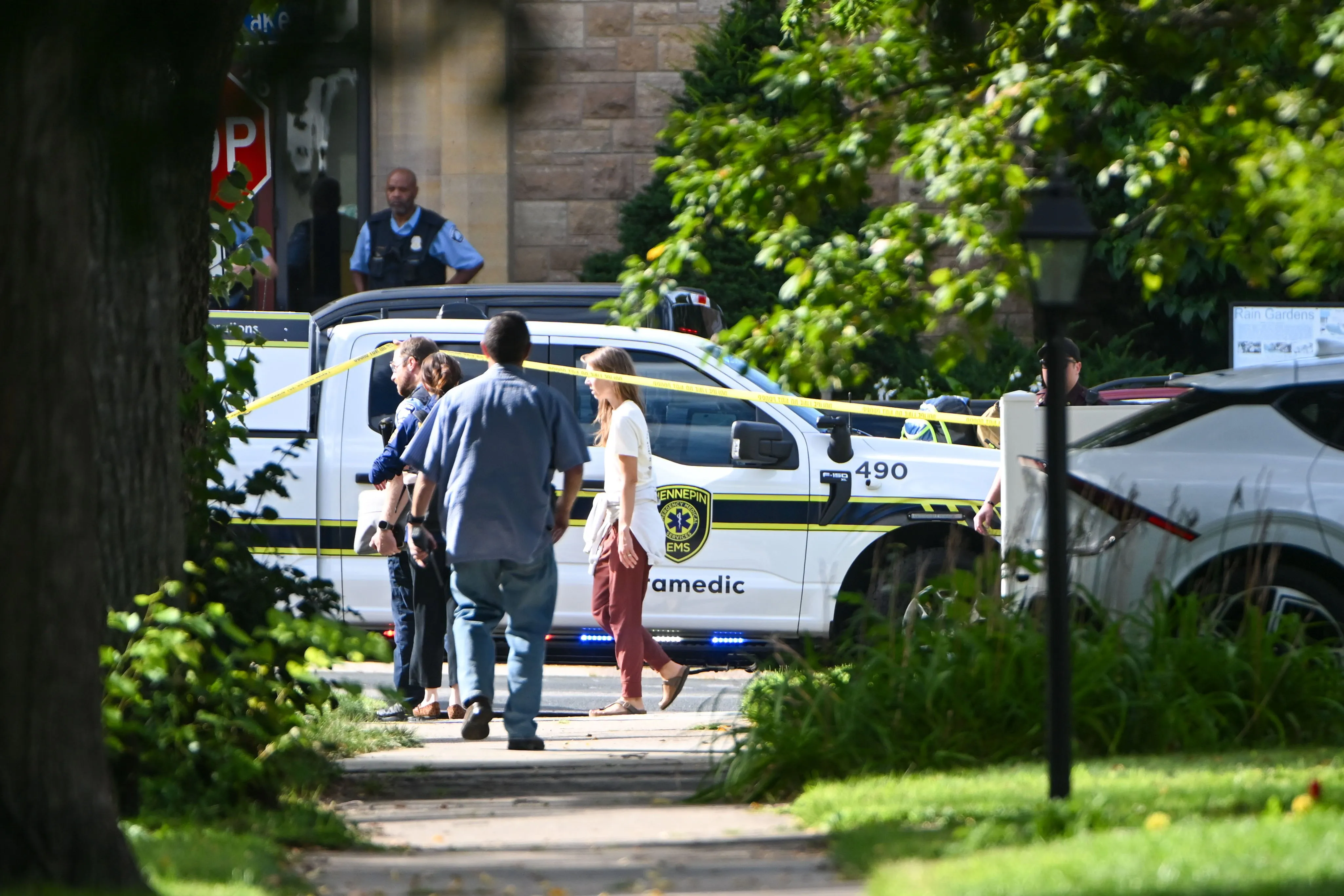 İlkokula Silahlı Saldırı 3 Ölü, 20 Yaralı (3)