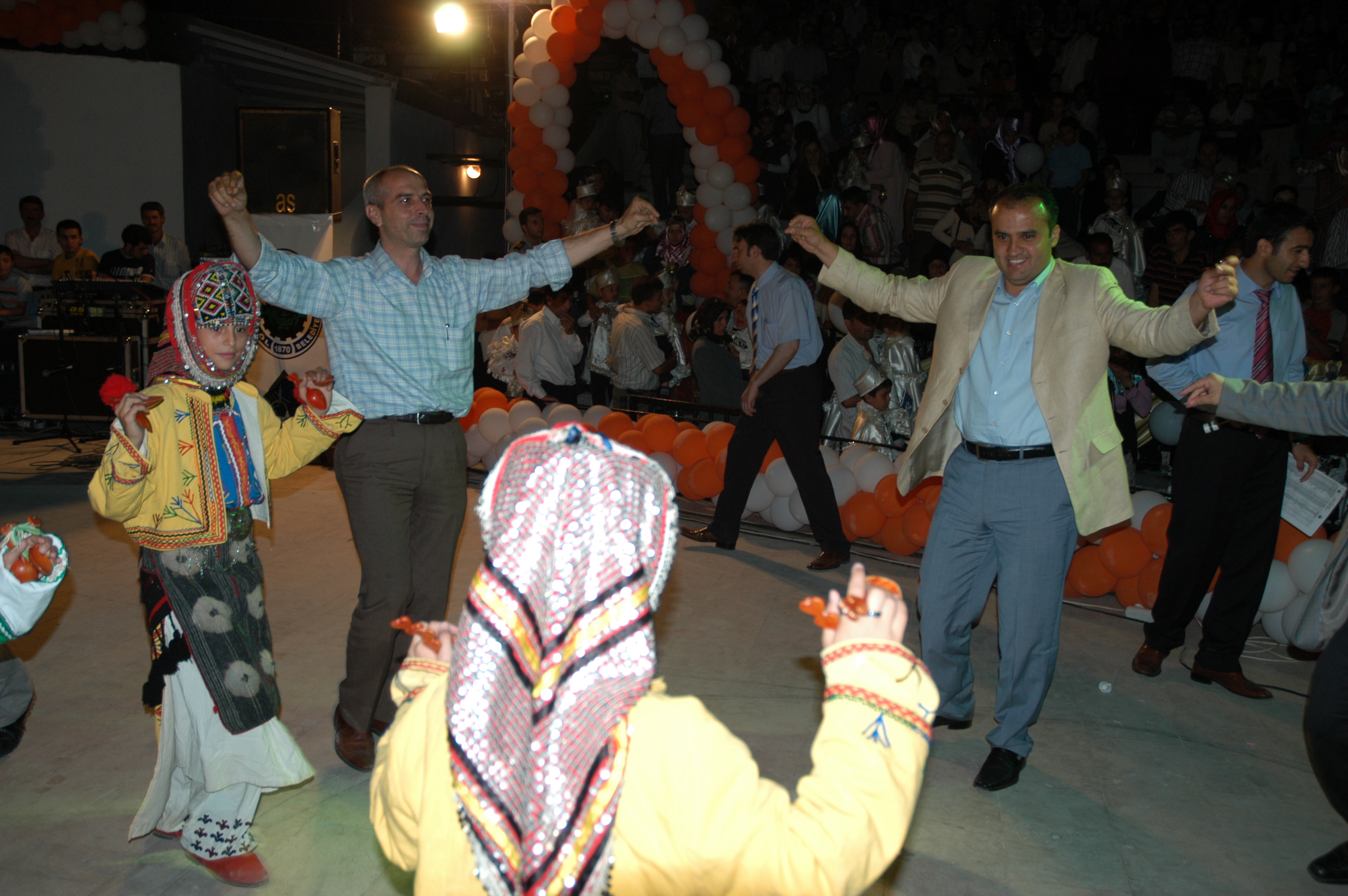 İnegöl Belediyesi 137. Yılında 137 Çocuğu Sünnet Ettirdi Gencgazete (3)