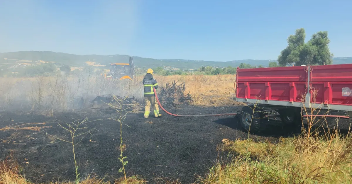 İnegöl Hasanpaşa’da Tarlada Çıkan Yangın Zirai Araçlara Sıçradı (2)